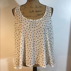 A line tank Rue 21 Medium white black hearts 💕
